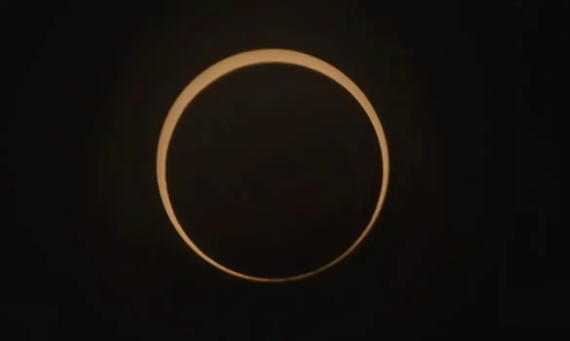 Eclipse total do sol acontece na segunda; saiba como assistir Alô Alô