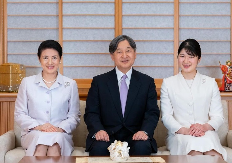 Família imperial do Japão entra oficialmente para o Instagram