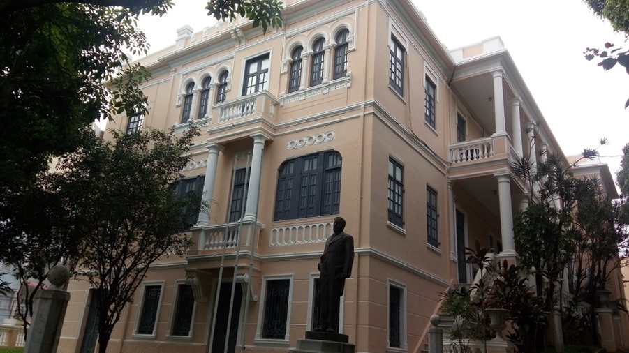 Sede da Academia de Letras da Bahia é invadida e itens são furtados; prejuízo passa de R$10 mil