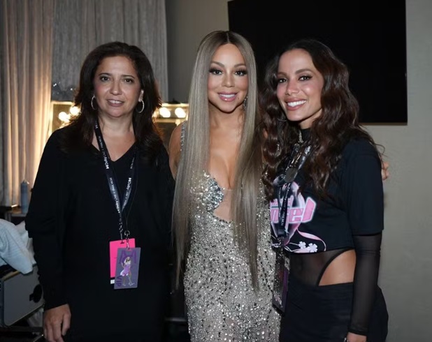 Mariah Carey compartilha foto com Anitta e agita a web: “Te amo”