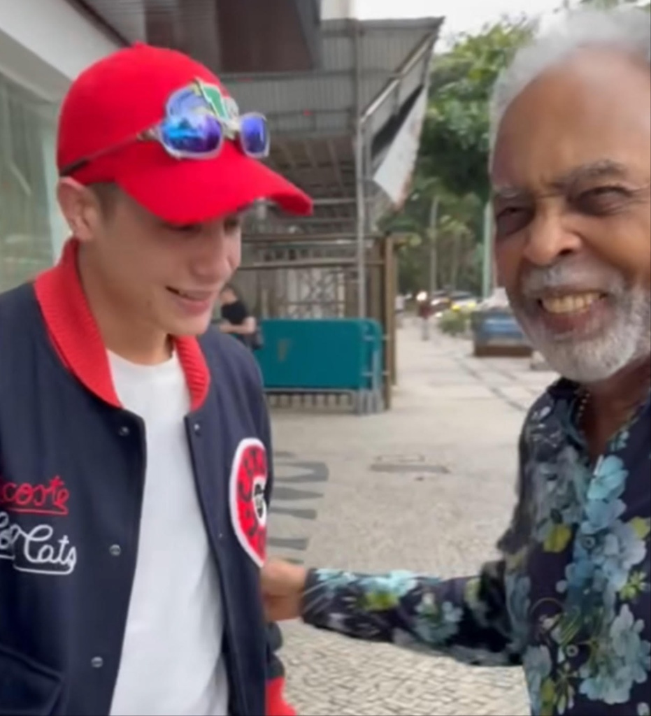 Gilberto Gil mostra encontro com MC Hariel: ‘Conhecendo a nova geração’