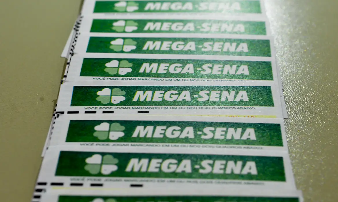 Mega-Sena acumula e prêmio vai a R$ 17,5 milhões