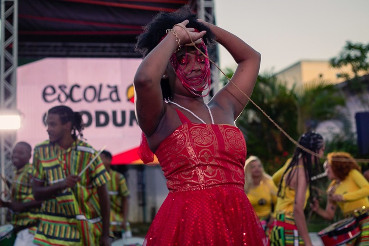 Escola Olodum promove oficina de dança gratuita em Salvador