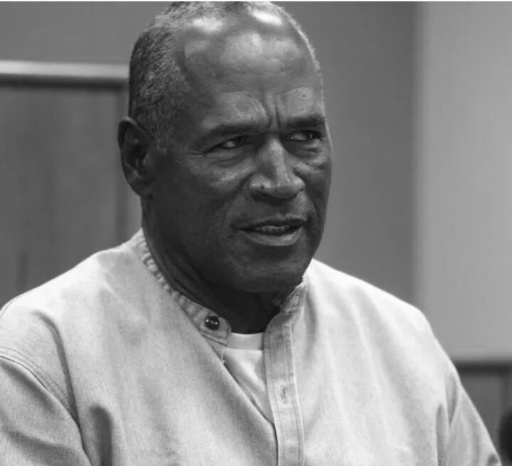 Morre O.J. Simpson, famoso atleta dos EUA, julgado por morte de ex-mulher