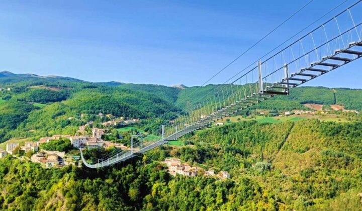 Ponte tibetana mais alta da Europa é inaugurada na Itália