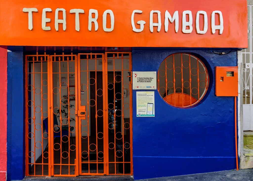 Teatro Gamboa, em Salvador, recebe clube de escrita e bate-papo para começar a semana