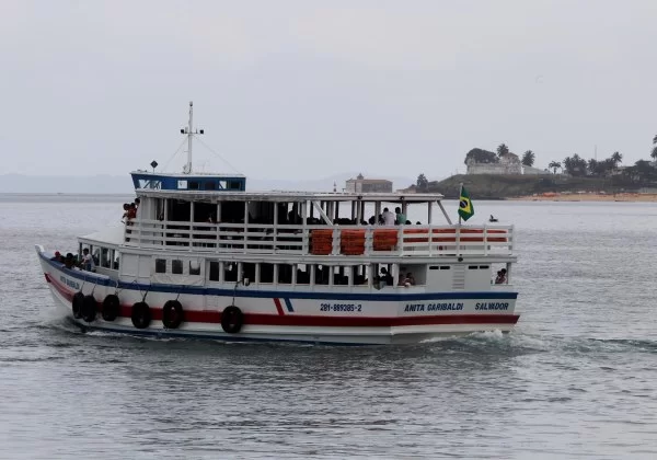 Travessia Salvador-Mar Grande segue com operações suspensas