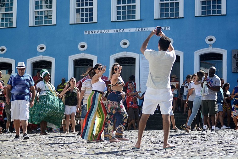 Governo discute ações para ampliar vinda de turistas americanos ao Brasil
