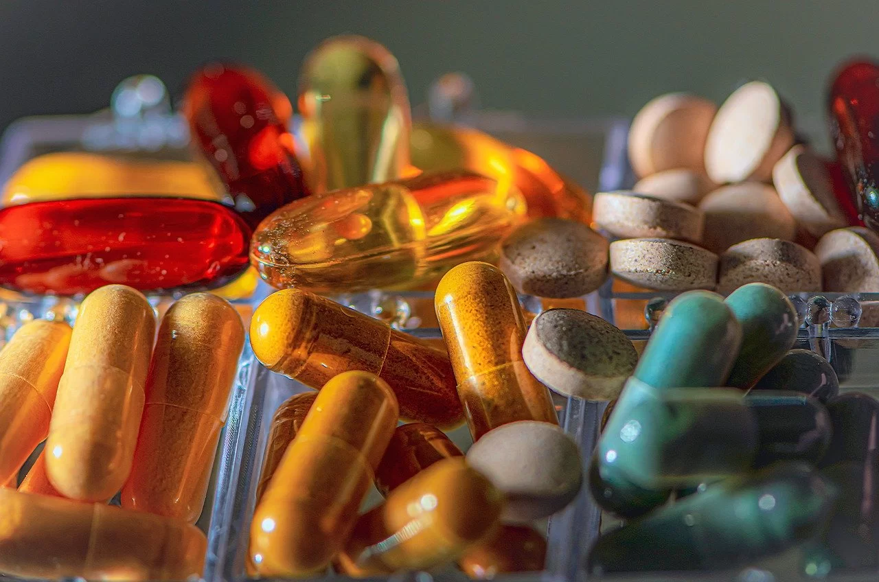 Remédios nas farmácias podem ficar 300% mais caros; entenda o reajuste