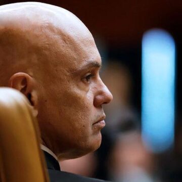 EUA suspendem vistos de Moraes e aliados por ‘perseguição’ a Bolsonaro