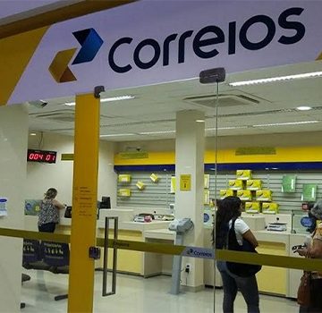 Beneficiários do INSS podem contestar descontos indevidos nas agências dos Correios