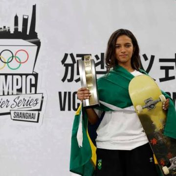 Rayssa Leal vence etapa da China do Pré-Olímpico de skate street