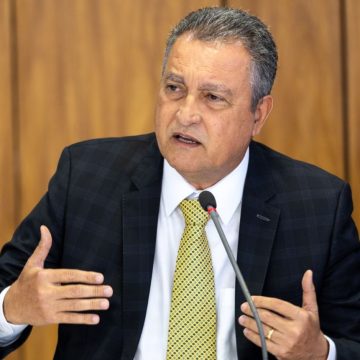 Rui Costa ironiza crítica dos EUA: ‘Preocupado com 25 de Março’