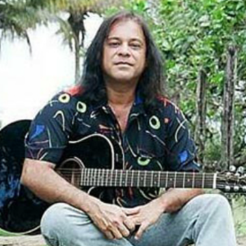 Primeiro vocalista do Chiclete com Banana morre aos 64 anos em Salvador
