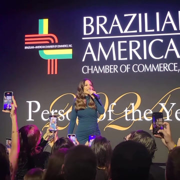 Ivete Sangalo se apresenta em Nova York após cancelamento de turnê