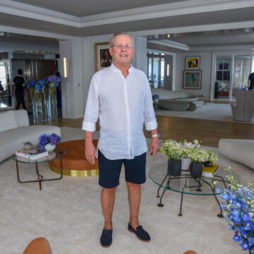 De criança sonhadora a um dos maiores empresários brasileiros: Luiz Mendonça completa 74 anos com almoço em Salvador. Veja fotos