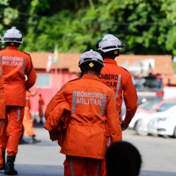 Cerca de 120 bombeiros baianos se inscreveram para ajudar na tragédia do Rio Grande do Sul