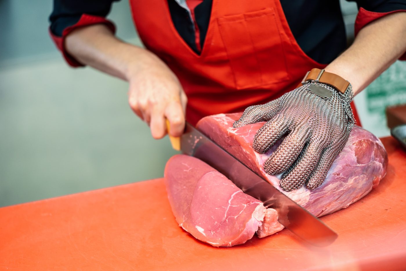 Empresas vão doar 2 milhões de quilos de carne para vítimas das enchentes no RS