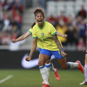 Ingressos para amistoso Brasil x Jamaica na Fonte Nova começam a ser vendidos na quinta