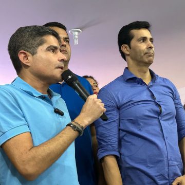 Em Amargosa, ACM Neto lança pré-candidatura de Bia Cintra a prefeito: ‘Traz seu exemplo de vida’