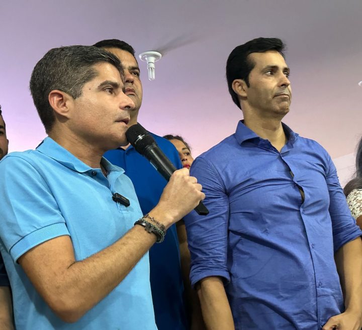 Em Amargosa, ACM Neto lança pré-candidatura de Bia Cintra a prefeito: ‘Traz seu exemplo de vida’
