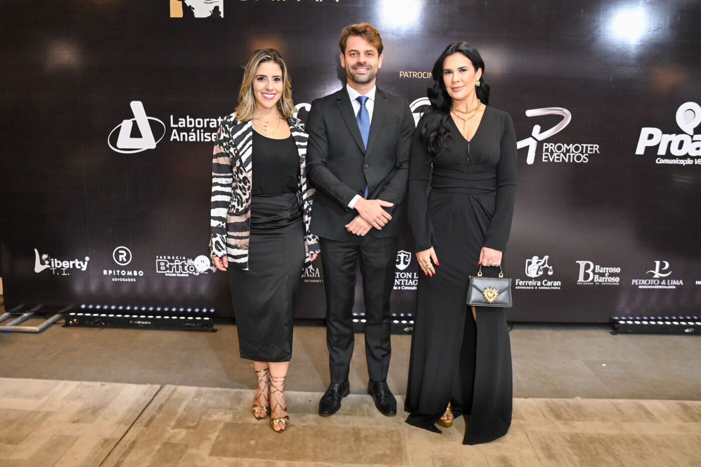 Lorena Peixoto, Gustavo Checcucci e Mariana Souza