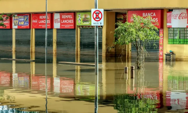Porto Alegre: nível das águas do Guaíba continuam baixando