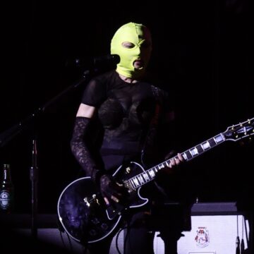 Madonna canta hit ‘Live to Tell’ em segundo ensaio no palco da Praia de Copacabana