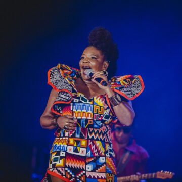 Margareth Menezes leva afropop brasileiro em turnê pela Europa; saiba detalhes