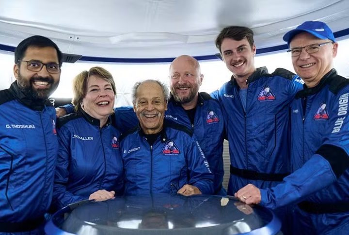 Com passageiro de 90 anos, empresa tenta, neste domingo (19), novo voo espacial tripulado; saiba mais