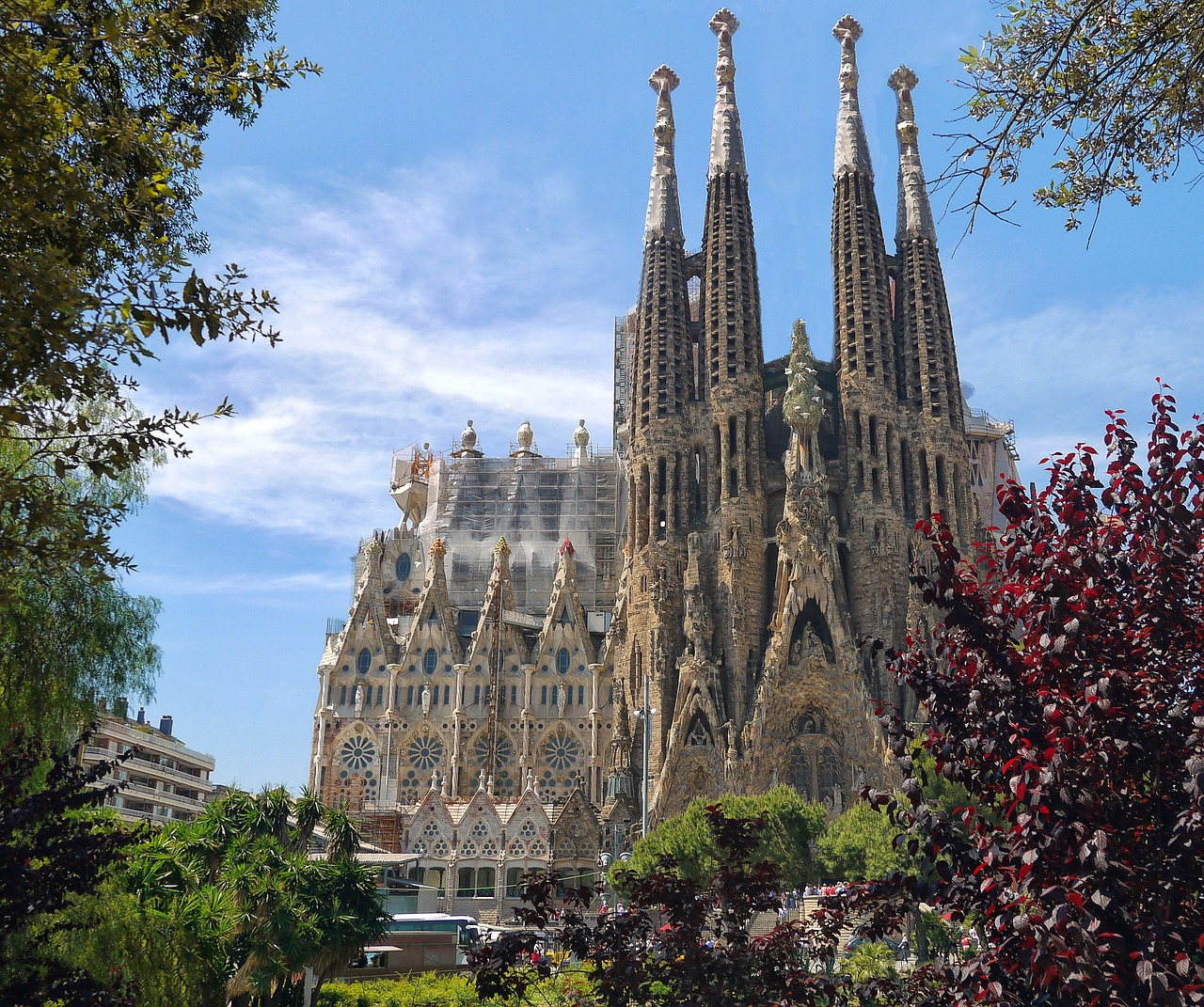 Catedral da Sagrada Família, na Espanha, será concluída após 144 anos