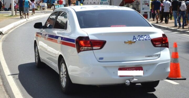 Desenbahia aprova financiamento de carro elétrico para taxistas