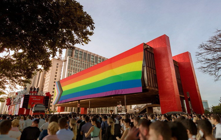 MASP recebe ação inédita durante a Parada LGBT+ de São Paulo