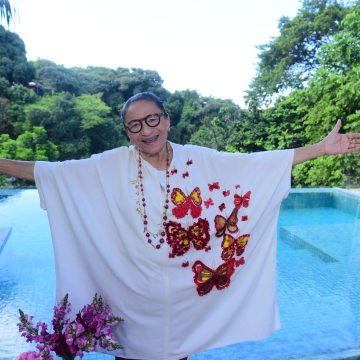 Licia Fabio comanda sua tradicional festa de Iemanjá no Amado, no 2 de fevereiro