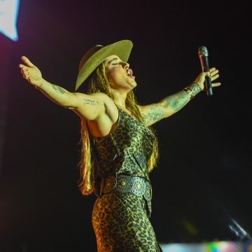 Lauana Prado revela assédio que sofreu de cantor famoso: ‘Não conheça seus ídolos’