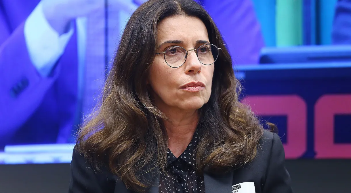 Justiça decide que ex-diretora da Americanas poderá voltar ao Brasil sem ser presa