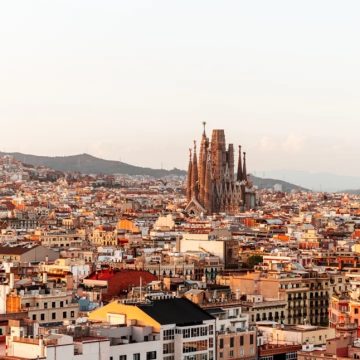 Barcelona proíbe aluguel de apartamentos para turistas até 2028; entenda