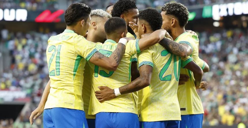 Brasil sobe uma posição no ranking da Fifa; Saiba quem são os 10 melhores