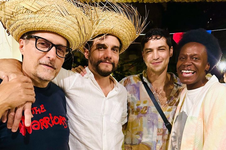 Wagner Moura comemora aniversário com festa junina ao lado de amigos em Recife