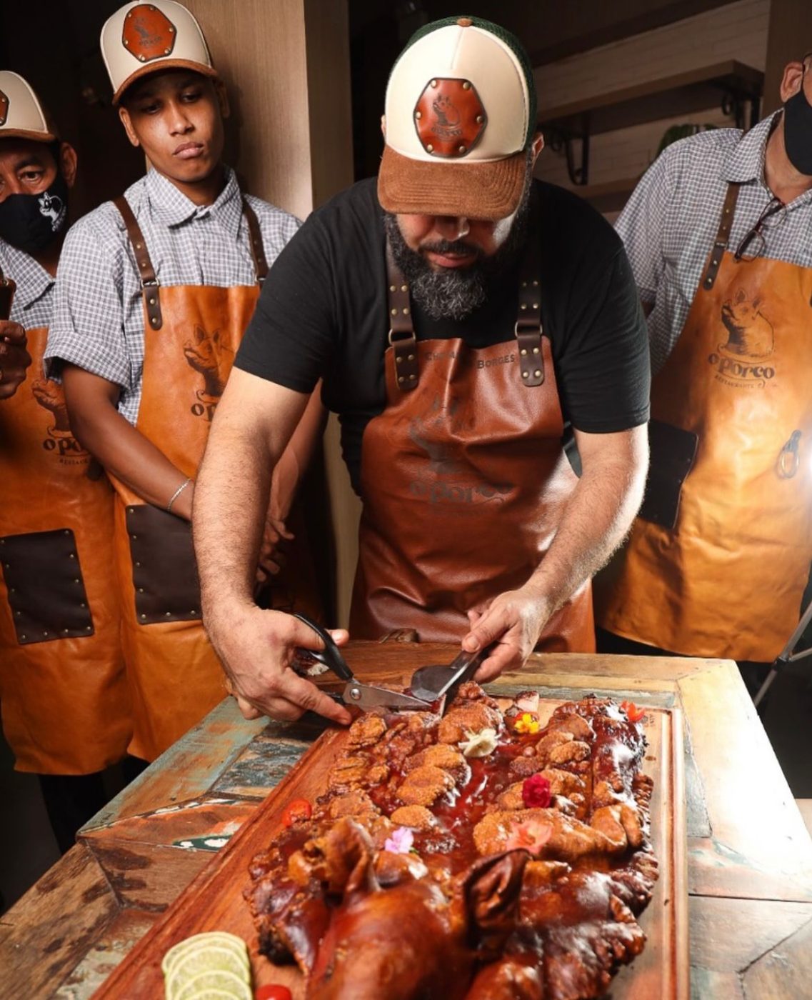 Restaurante promove Festival do Porco Inteiro em Salvador; saiba mais