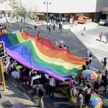Em decisão histórica, Namíbia anula lei que criminalizava relações entre pessoas do mesmo sexo