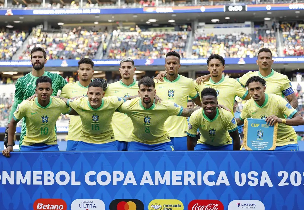 Brasil enfrenta Paraguai em busca da primeira vitória na Copa América, a partir das 22h