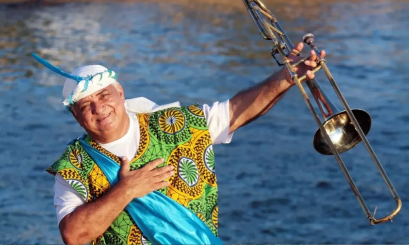 Gerônimo comanda show em clima de São João no Pelourinho