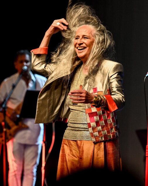 Maria Bethânia ganha homenagem especial na Times Square: ‘Carinho é sempre bom’