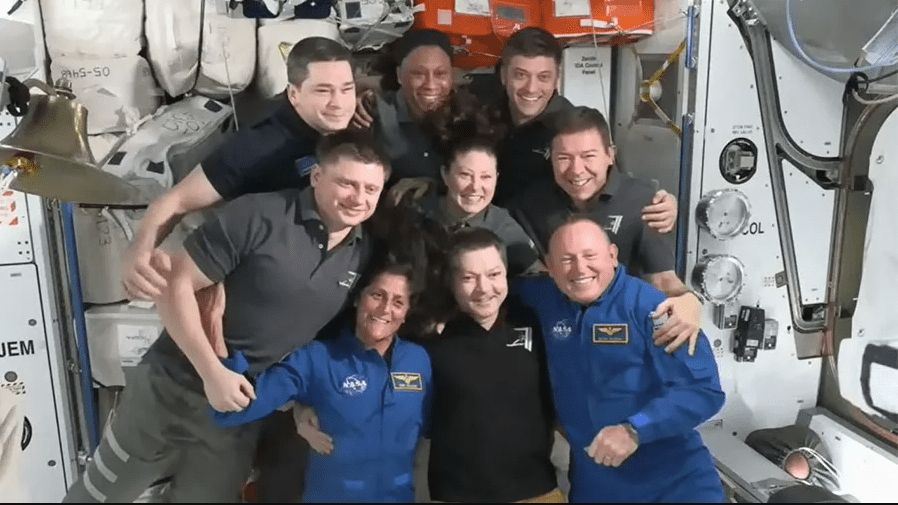Nasa divulga primeira imagem da tripulação da Starliner na Estação Espacial Internacional