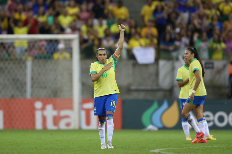 É hoje: Seleção brasileira feminina enfrenta a Jamaica em jogo inédito na capital baiana