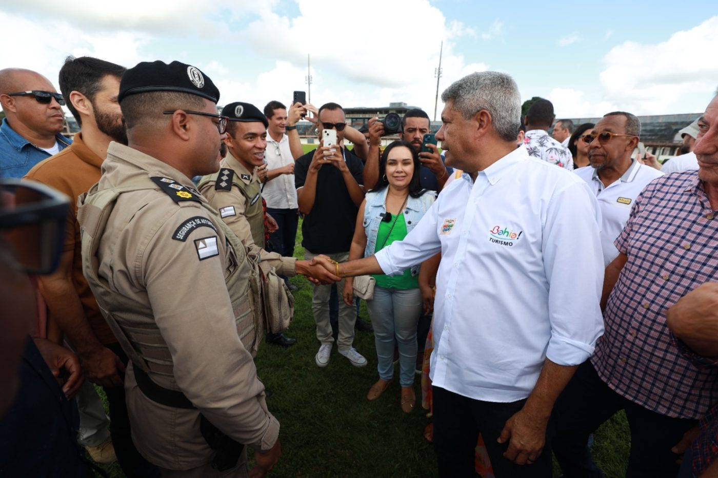 Rota do São João: governador Jerônimo Rodrigues visita Cruz das Almas