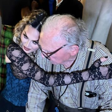 Madonna faz homenagem pelos 93 anos do pai com fotos inéditas
