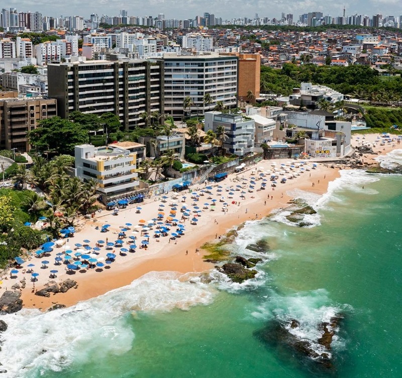 Maioria dos deputados baianos vota a favor da ‘PEC das praias’; veja lista