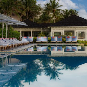 Jacquemus faz parceria e transforma Resort Four Seasons nas Bahamas